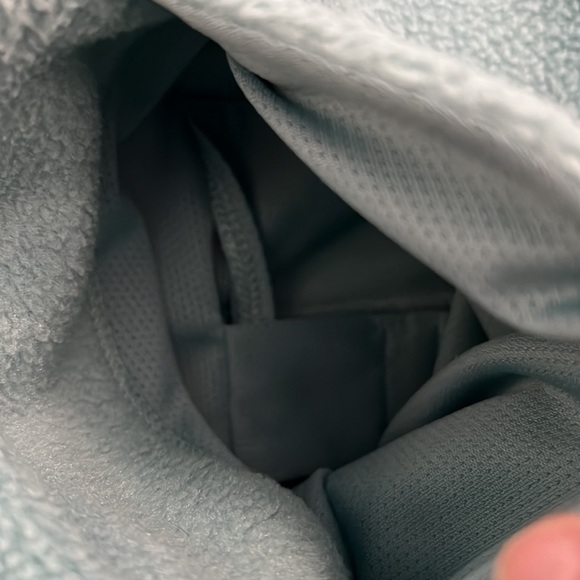 LL Bean Light Blue Fleece Hoodie - SMALL - Picture 4 of 8